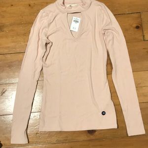 Ladies long sleeve top with key hole